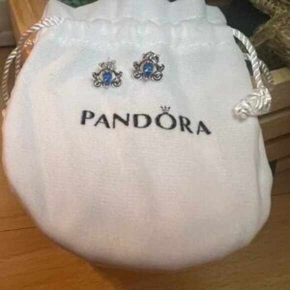 Pandora x Disney Cinderella��s Carriage Stud Earrings - Picture 3 of 5